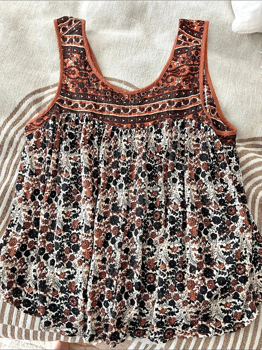 Free People Floral Lace-Up Back Tank in Brown & Black Size Small LikeNew